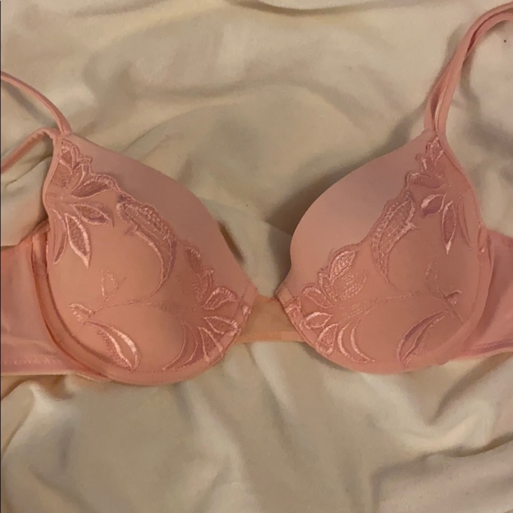 Pink Natori bra 36A